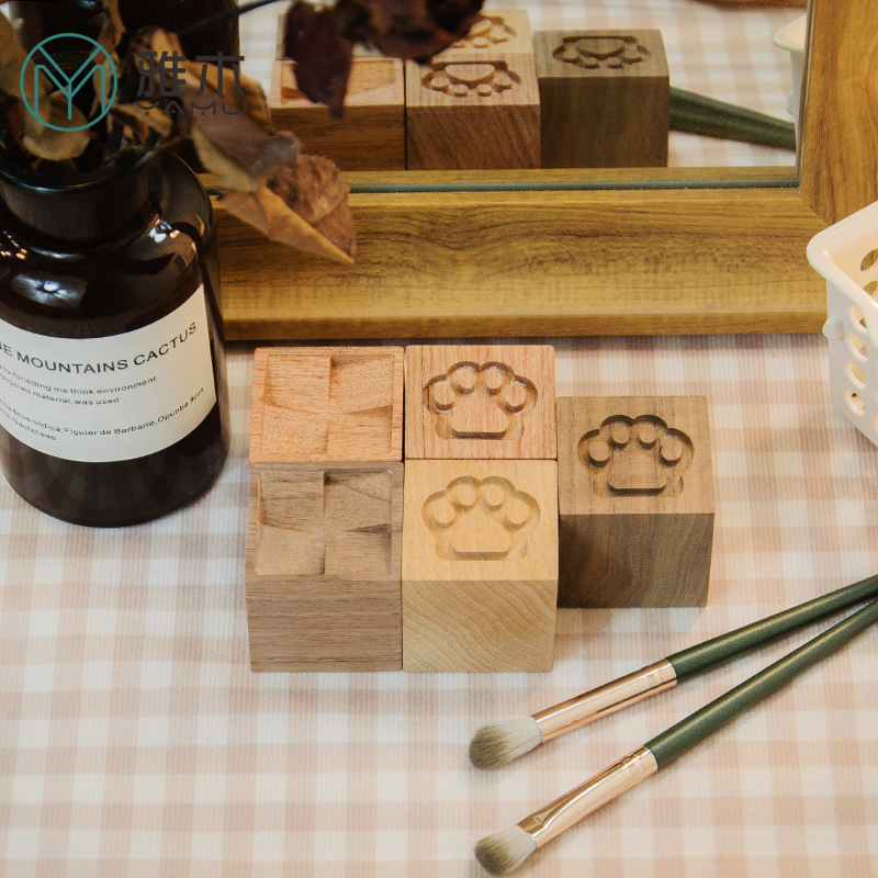 Factory Direct Supply Creative Stall Supply Wooden Car Expansion Fragrant Wood Wooden Aroma Diffuser Indoor Wood crafts