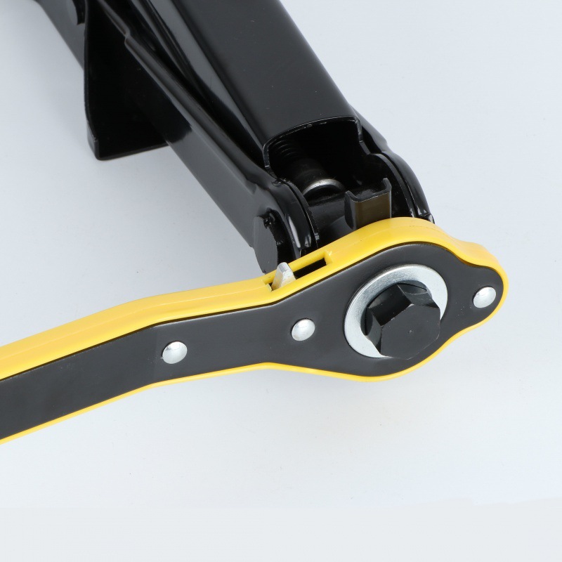 On-board labor-saving hand jack car tools car with a thousand gold roof car with small car tire replacement special bracket