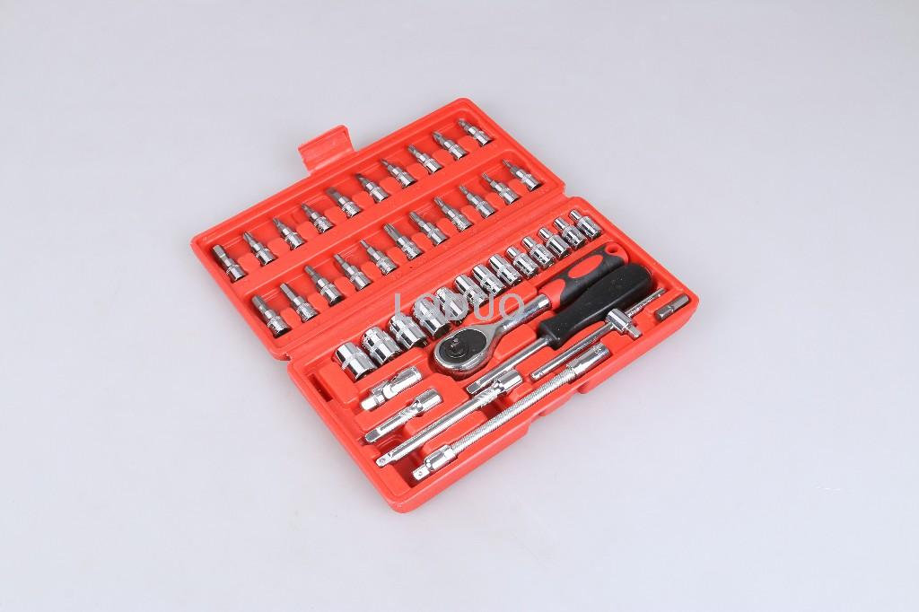 Quick ratchet repair tool set with auto repair socket wrench set multi-function casing cover tire removal