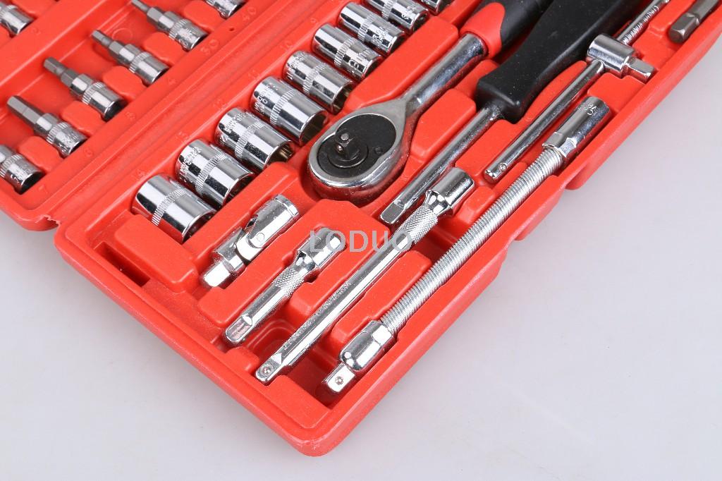 Quick ratchet repair tool set with auto repair socket wrench set multi-function casing cover tire removal
