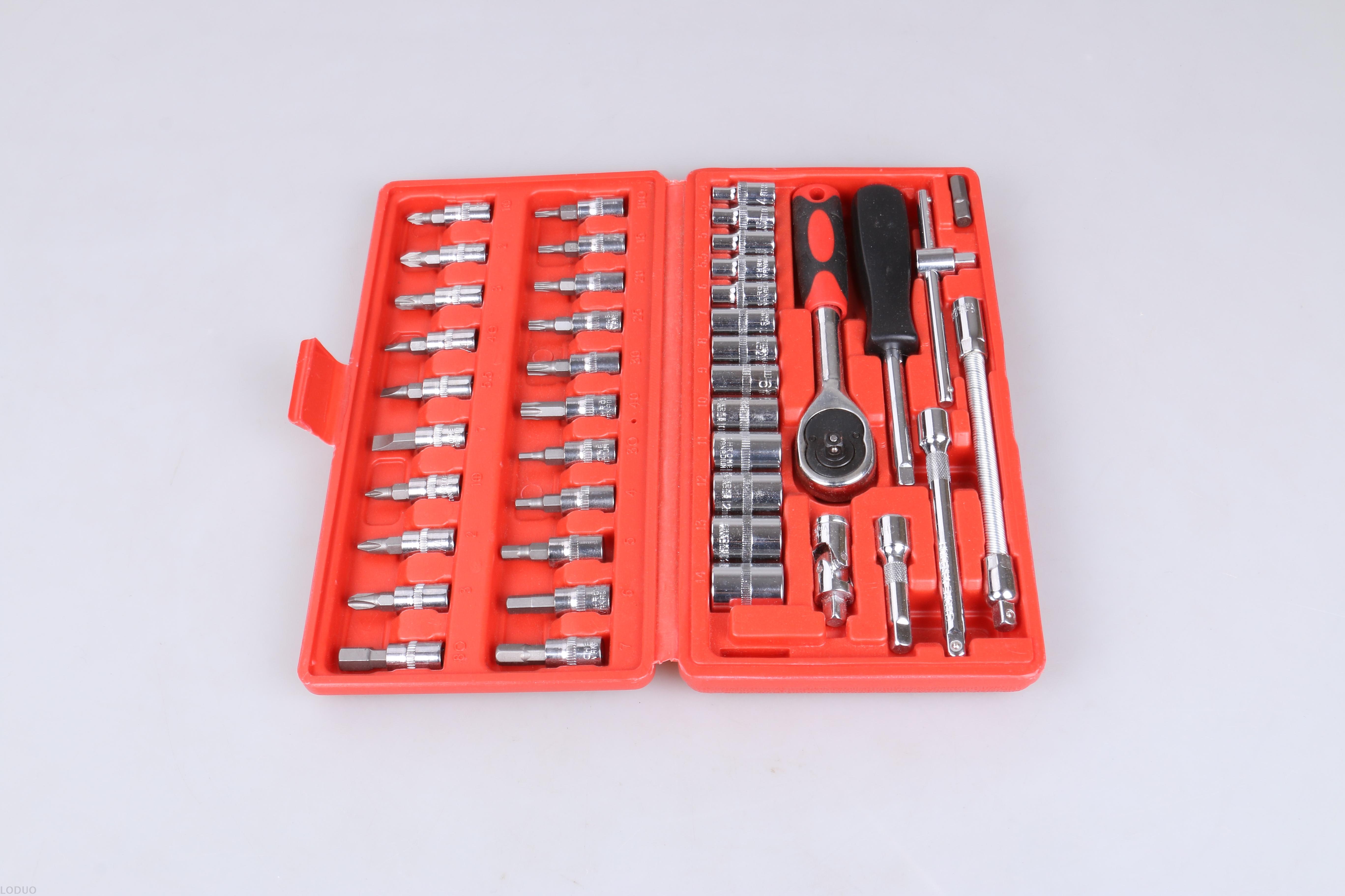Quick ratchet repair tool set with auto repair socket wrench set multi-function casing cover tire removal