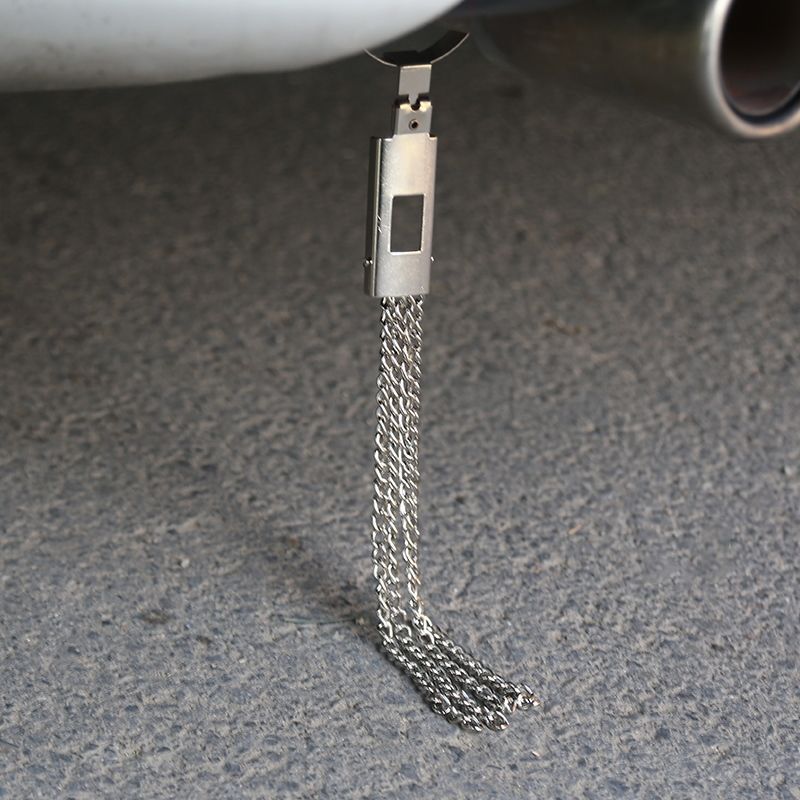 The automobile USES the electrostatic belt ground strip wire chain to remove the electrostatic anti-eliminator to release the on-board exhaust pipe to drag the belt rope