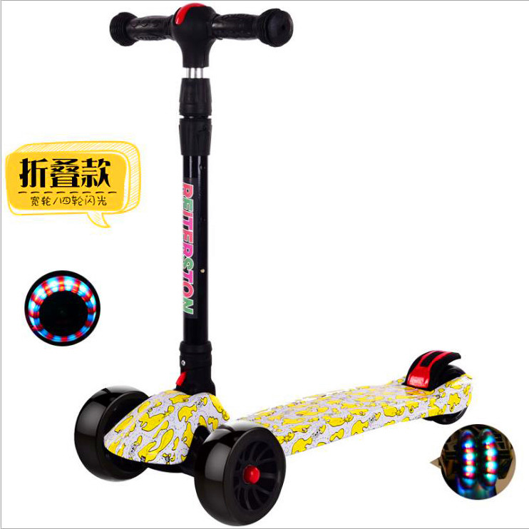 Boys and girls folding children scooter flash four wheels 2-3-6-12 years old children pedal scooter 