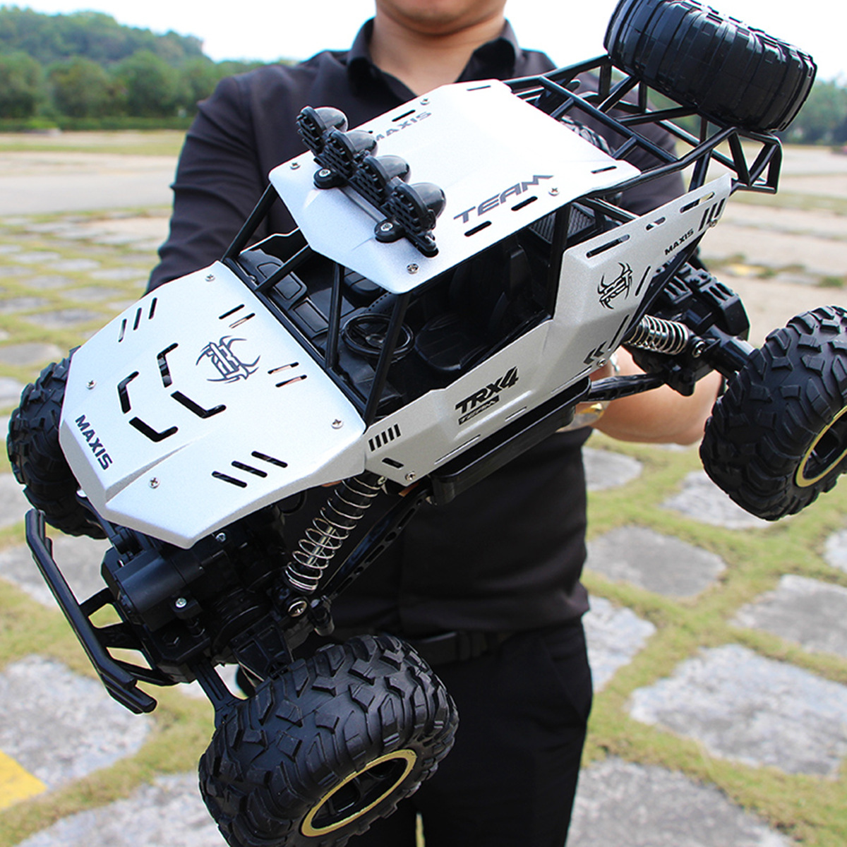 Oversized Four-Wheel Drive Remote-Control Automobile High-Speed Climbing Racing Children&#039;s off-Road Car Charger Electric Boy Adult Toy Car