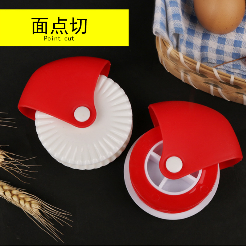 Baking Tool Pastry Cutting Wheel Pastry Curling Wheel Manual Noodle Cutter Wheel Knife Creative Kitchen Gadget
