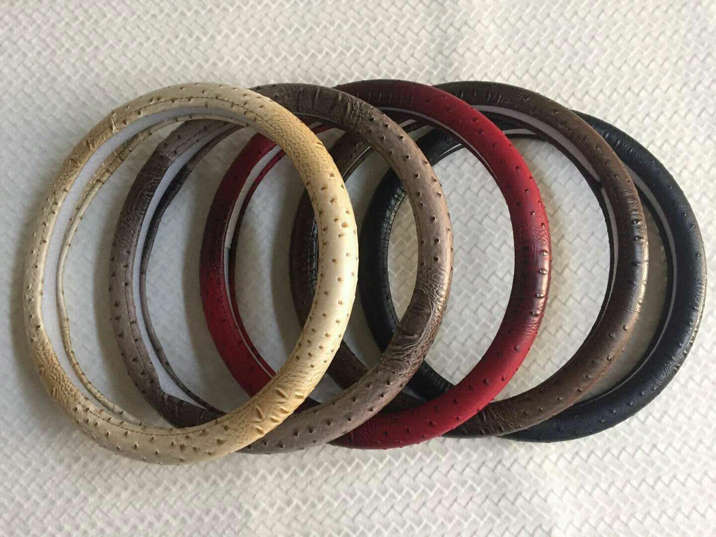 High - grade imitation leather ostrich anti - skid wear-resistant steering wheel cover car general purpose vehicle 