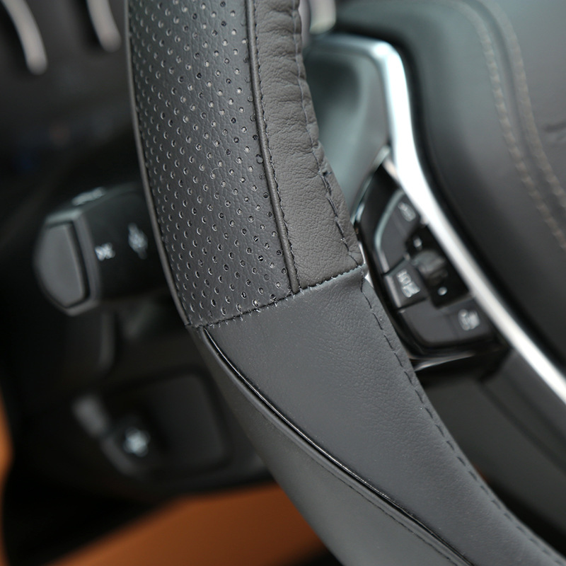 Cross border car leather steering wheel cover Four Seasons General Set car accessories interior decoration supplies a substitute hair