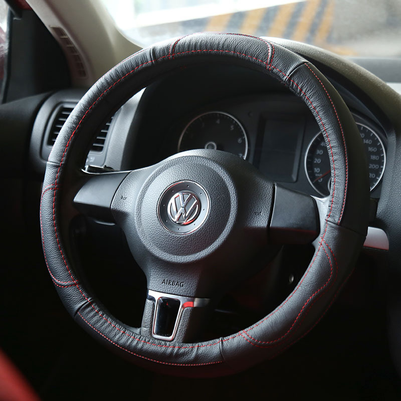 Hot sales of new Car Steering wheel cover Four Seasons Universal hand-stitched leather handle cover car interior Accessories manufacturers wholesale