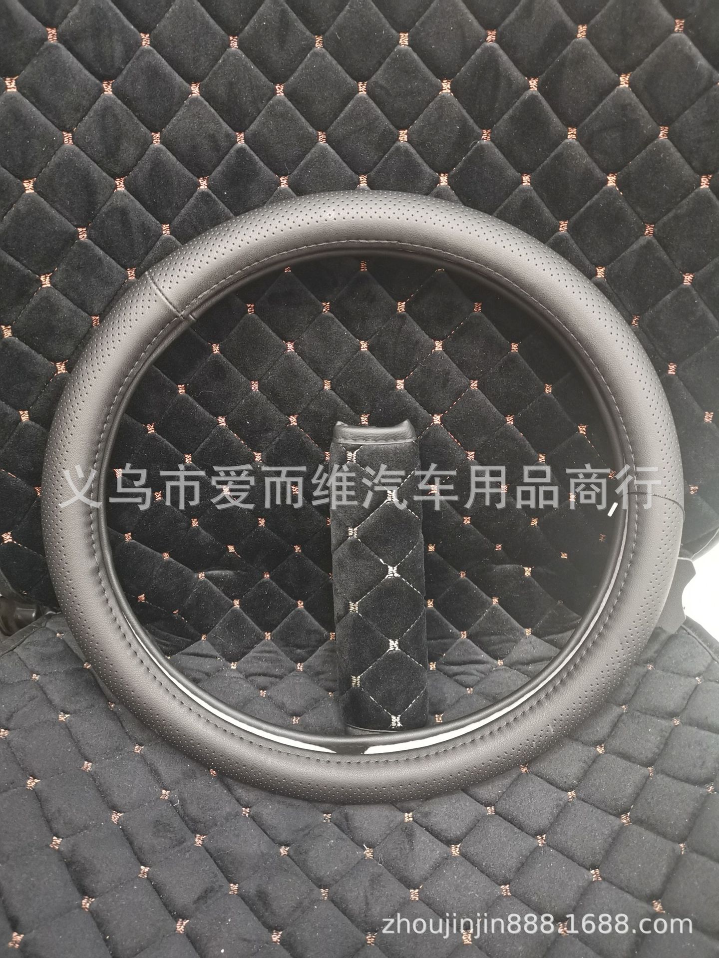 The factory wholesale automobile steering wheel covers imported leather automobile steering wheel 38cm automobile steering wheel cover