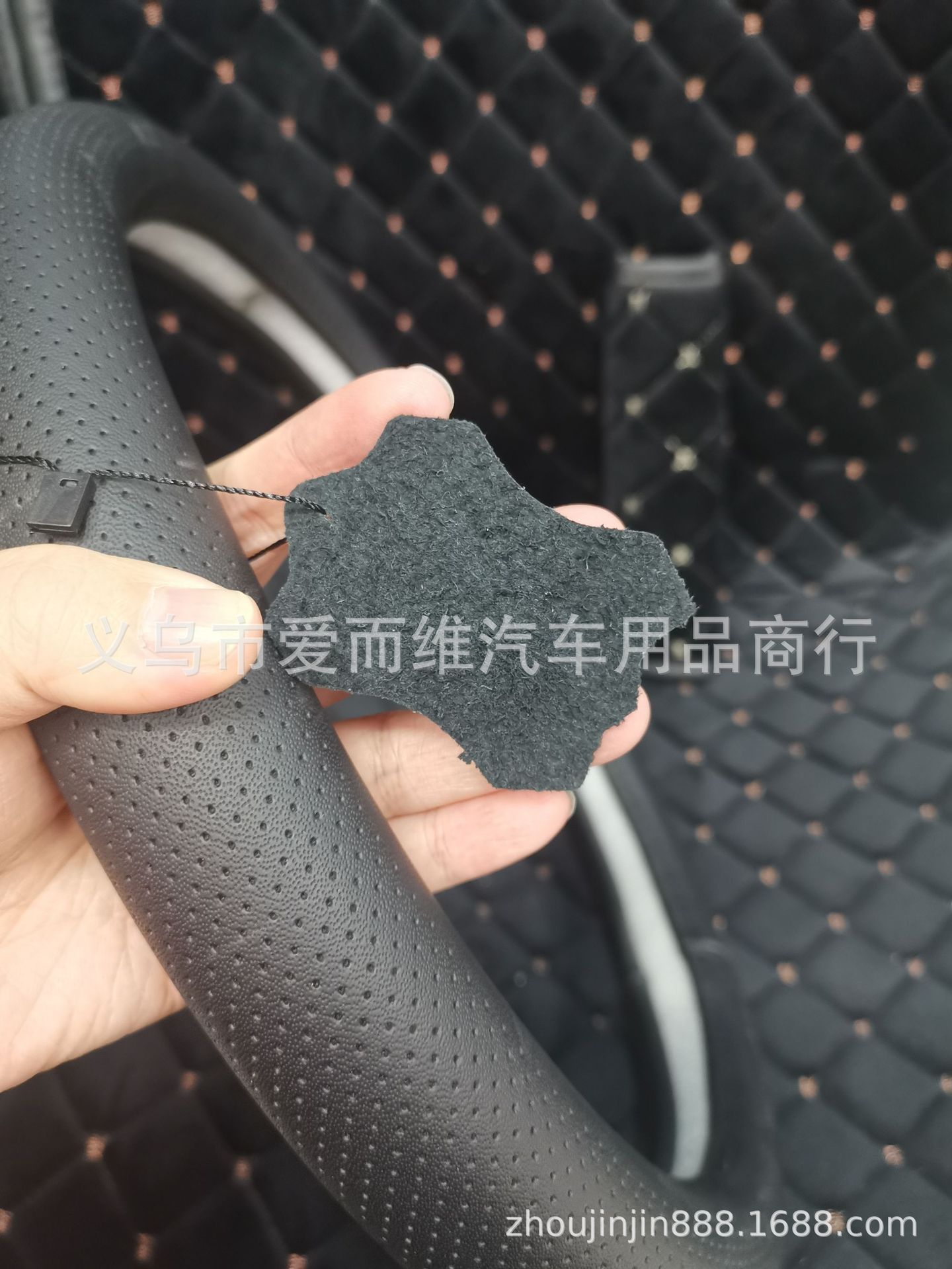 The factory wholesale automobile steering wheel covers imported leather automobile steering wheel 38cm automobile steering wheel cover