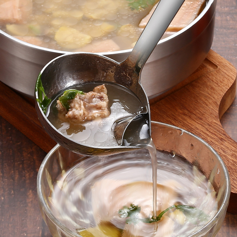 Best-Seller on Douyin Stainless Steel Oil Filtering Spoon Household Soup Oil Filtering Gadget Kitchen Oil Skimmer Oil Soup Separation Grease Strainer
