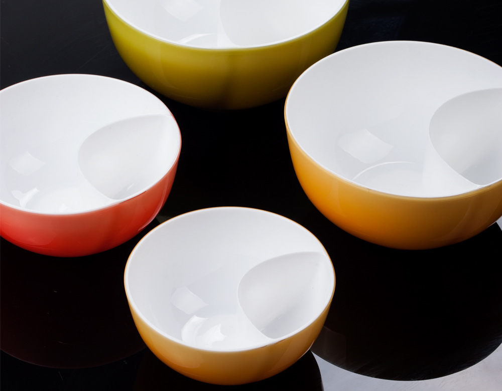 The plastic oil filter bowl without cover is recommended to be good in quality and cheap in price