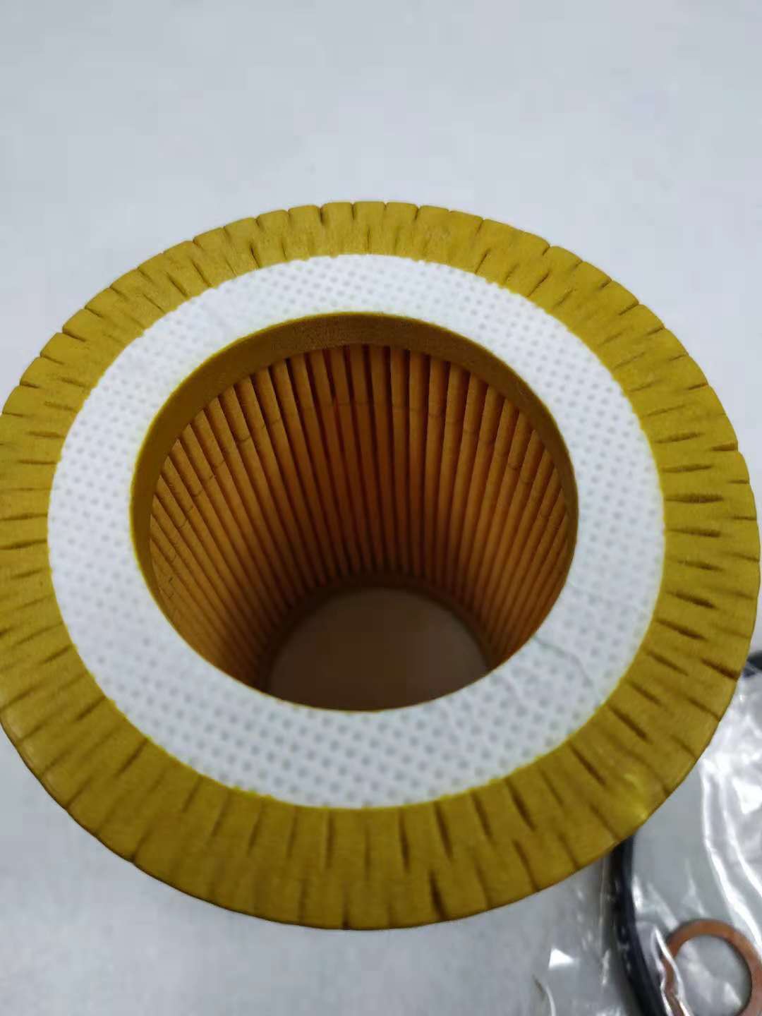 Factory Oil Filter Hu816 11427566327 Wholesale 11427541827 Oil Paper Machine Filter