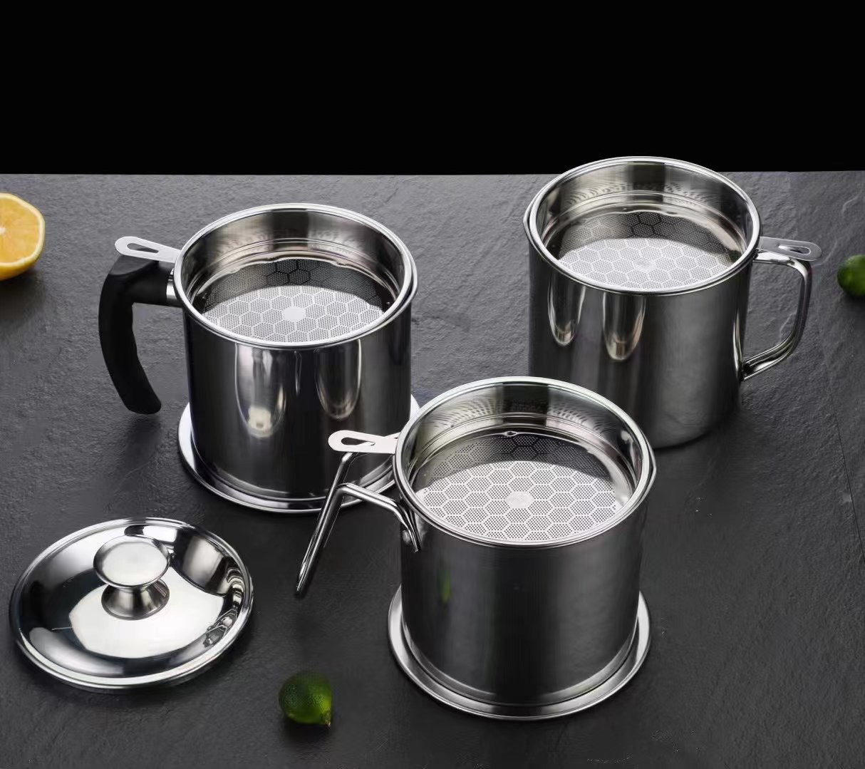 Stainless Steel Oil Draining Pot Household Oil Filter Pot with Filter Screen Oil Storage Cup Oil Pot Leak-Proof Oil Pot Kitchen Utensils