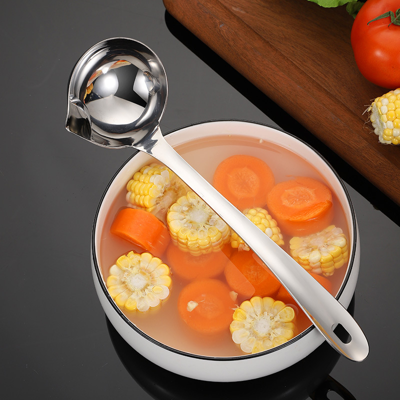 304 Stainless Steel Grease Strainer Oil Dipper Points Skimming Oil Soup Spoon Household Oil Filter Oil Leakage Oil Points Oil Dipper Oil Soup Separation Spoon