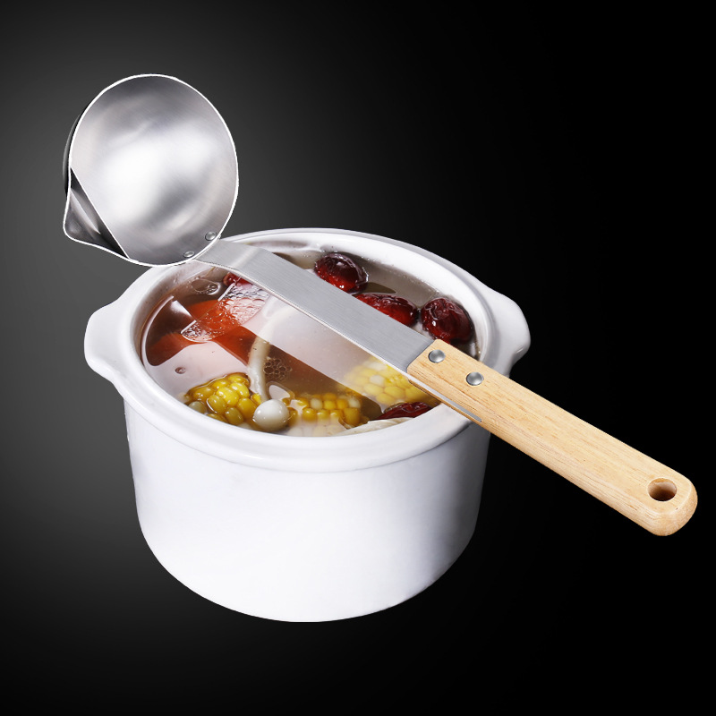 Factory 304 Wooden Handle Grease Strainer Oil Soup Separator Household Stainless Steel over Ladle Oil Filter Wooden Handle Spoon Oil Separator