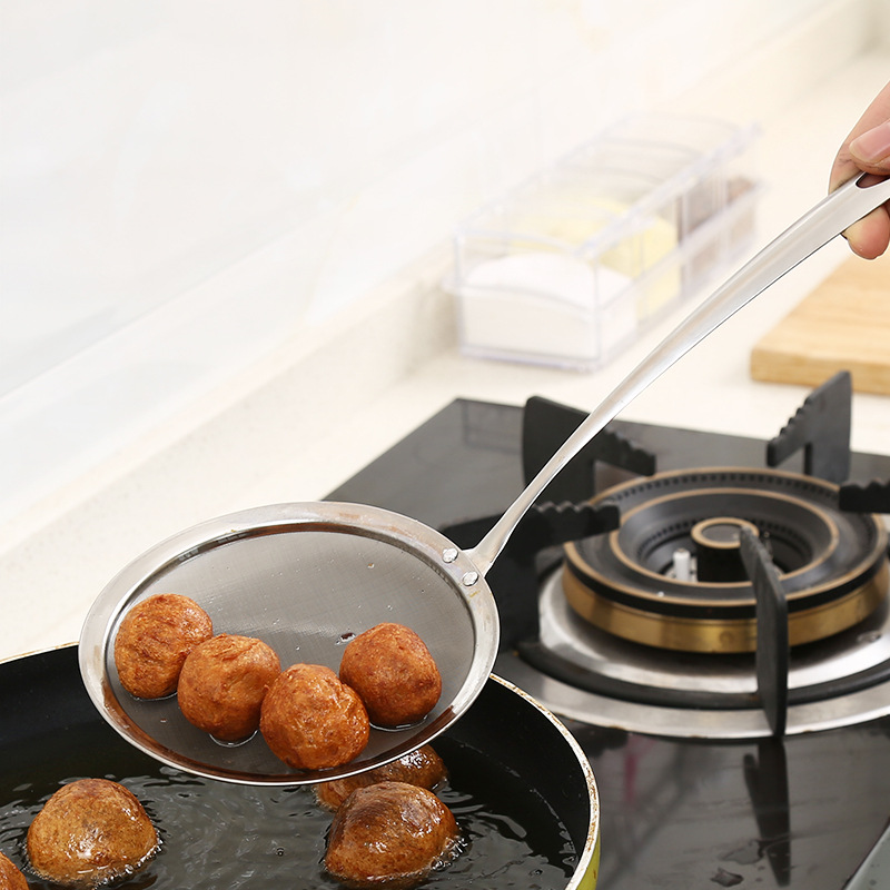 Kitchen Stainless Steel Colander Strainer Creative Filter Oil Dipper Foam Strainer Spoon Oil Skimmer Oil Dipper Oil Filter Mesh Spoon Strainer