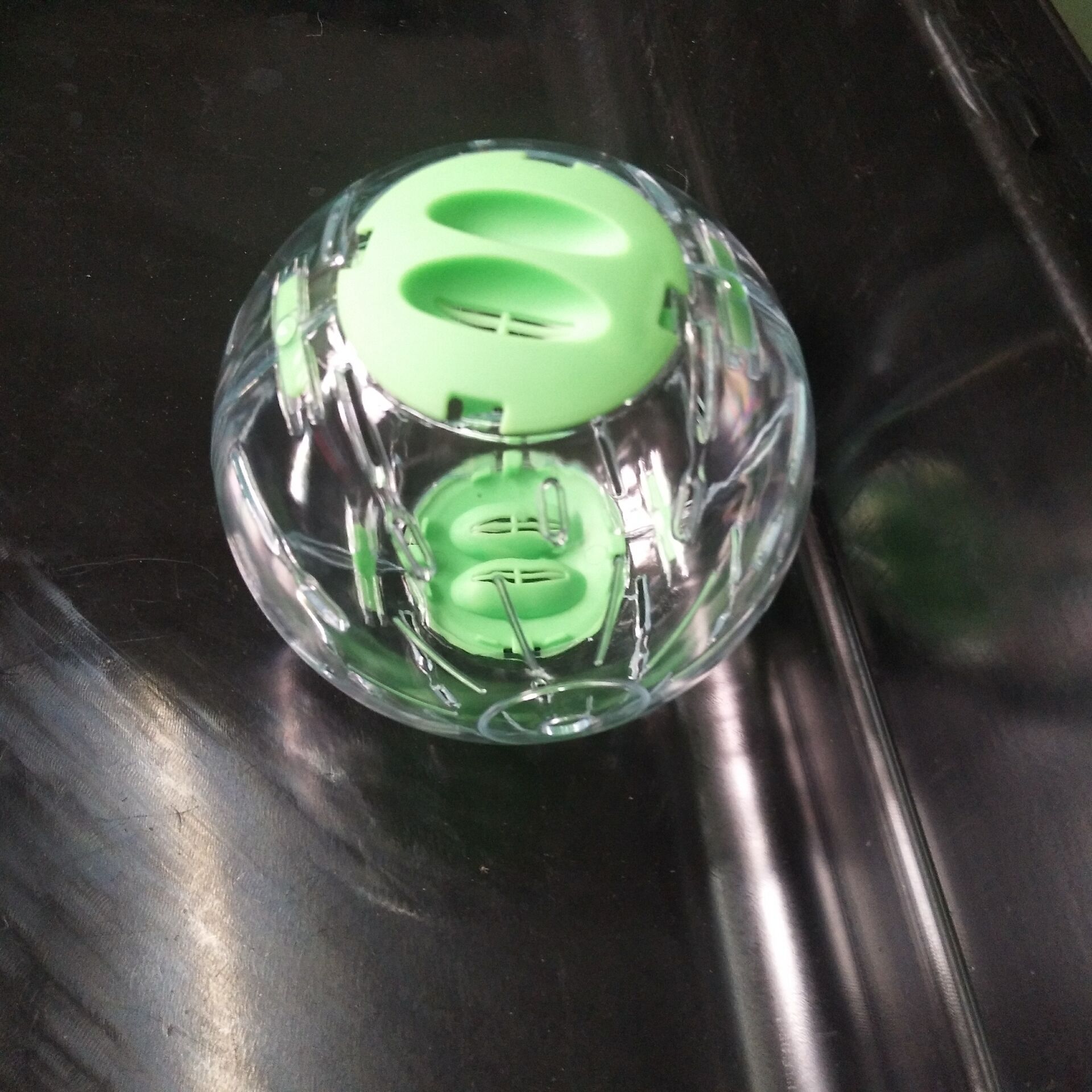 Pet Boer Factory Direct Sales Hamster Sports Running Ball Simple Lock Design Small Pet Toy Hamster Running Wheel