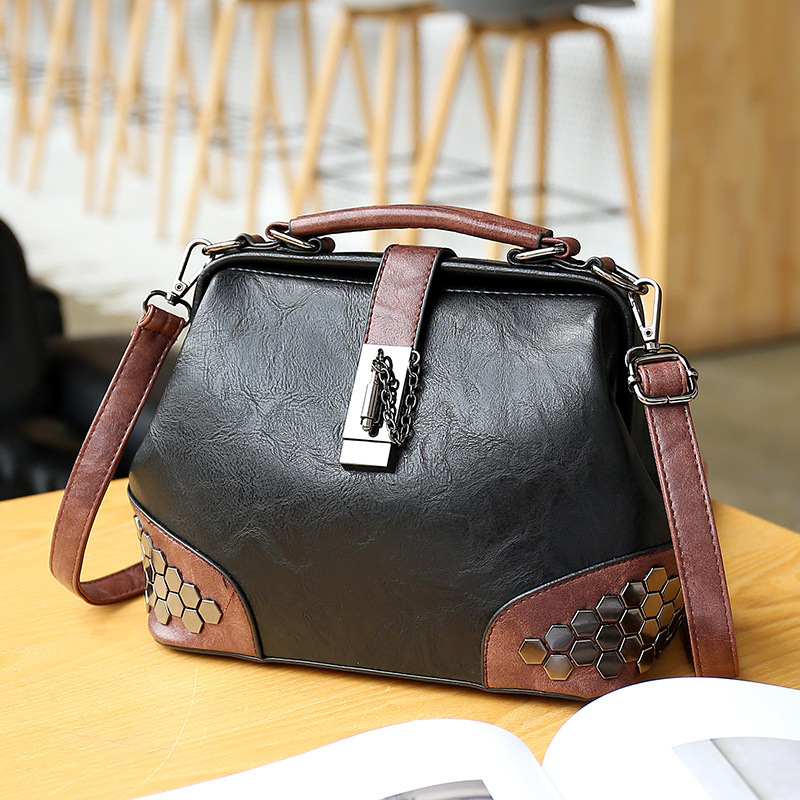 Fall/Winter 2017 New Korean Women Bag Women&#039;s Lock Shoulder Rivet Bag Portable Crossbody Bag One Product Dropshipping Bag
