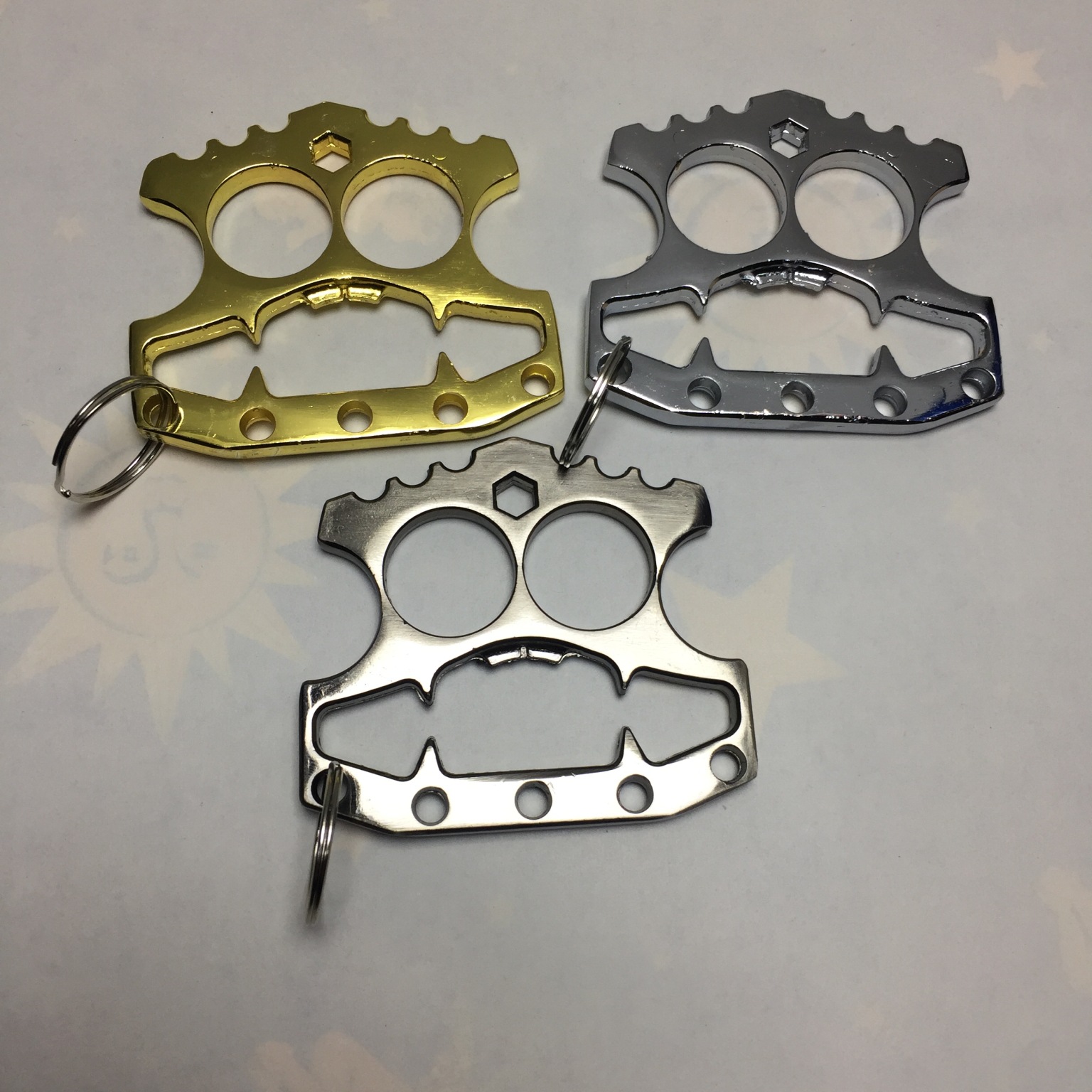 Mg Cute Skull Bottle Opener Window Breaker SelfDefense Boxing Gloves Finger Lock Brass Knuckle SelfDefense Brass Knuckle
