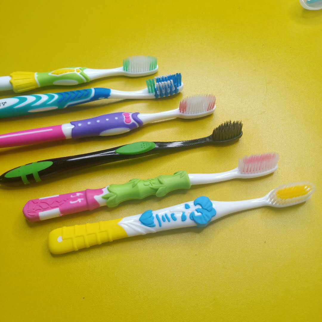 Travel Portable Wash Toothbrush Case with Lid Waterproof with Lock Toothbrush Case Travel Daily Necessities Factory Wholesale