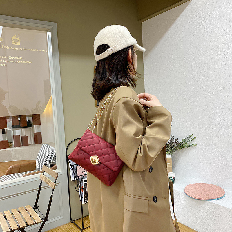 Foreign Trade Wholesale Mobile Phone Bag 2021 Summer Korean Geometric Rhombus Double-Headed Lock Chain Embroidered Small Square Bag Shoulder