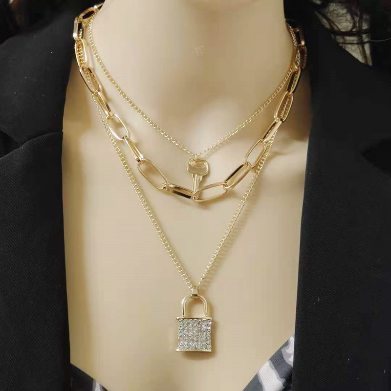 Europe and America Cross Border Popular Creative Fashion Diamond Lock-Shaped Necklace Female Retro Easy Matching Multi-Layer Key Lock Head Sweater Chain