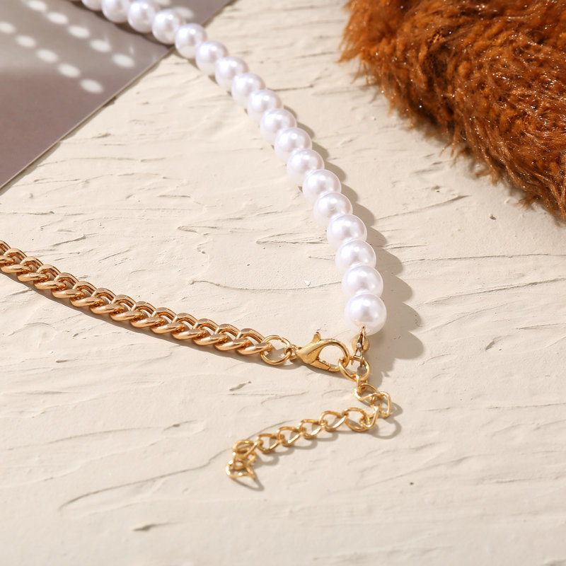 52096 Han Zhishang New Chain Clavicle Chain Europe and America Creative Vintage Metal Lock Pendant Artificial Pearl Necklace