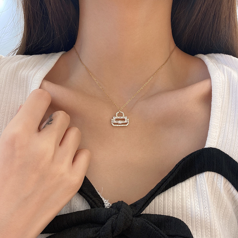 Titanium Steel Crystal Lock Necklace Popular Net Red Niche Design Ins Cold Style Light Luxury High-Grade Clavicle Chain Wholesale