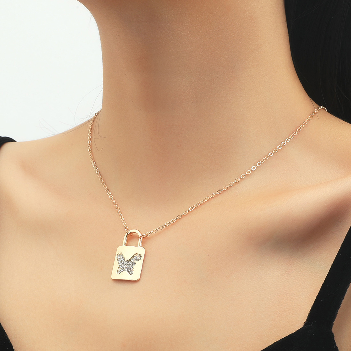 European and American New Creative Lock Head Pendant Necklace Special-Interest Design Diamond Butterfly Clavicle Chain Internet Celebrity Temperament Necklace Women