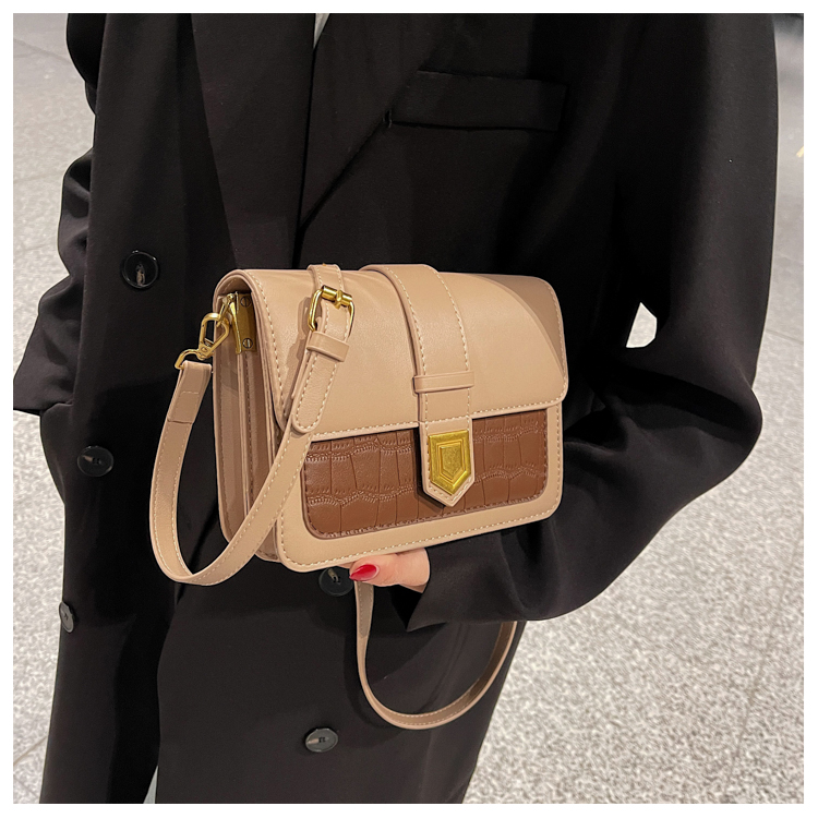 Women&#039;s Bag 2022 Spring/Summer Contrast Color Pu Saddle Bag Lock Semicircle Messenger Bag Crossbody Bag