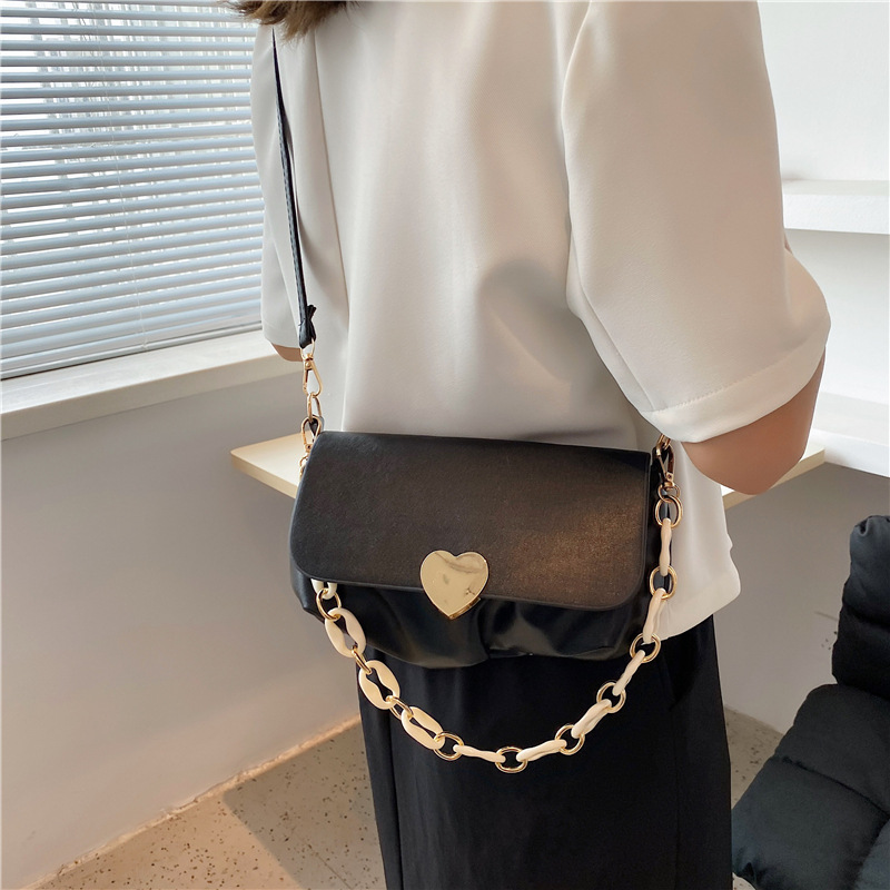 Women&#039;s Bag New 2021 Crossbody Shoulder Bag Soft Surface Internet Celebrity Magnetic Snap Underarm Cloud Bag Pleated Peach Heart Lock Bag
