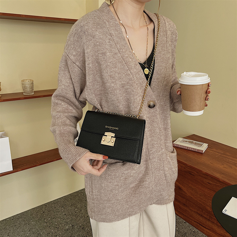 Simple Solid Color Chain Small Bag 2021 Winter Popular New Fashion Crossbody Bag Western Style Lock Small Square Bag