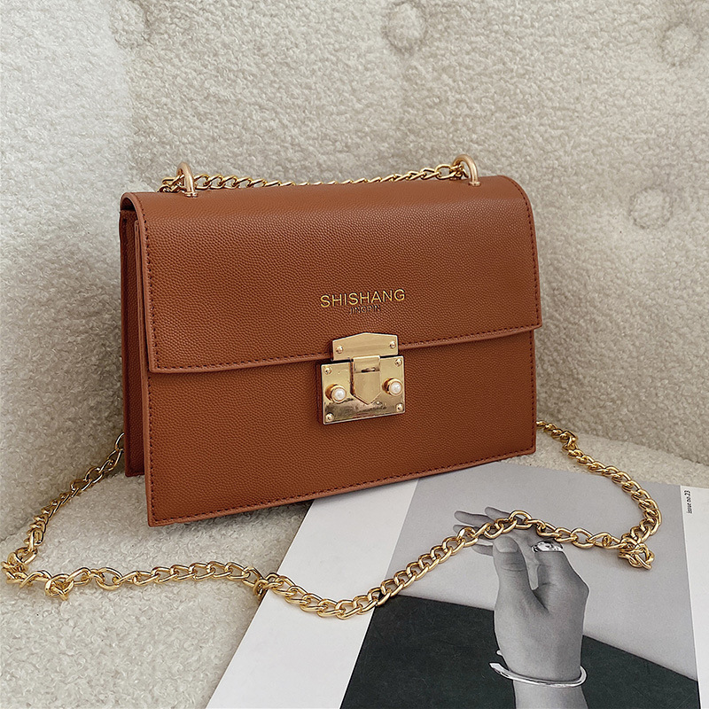 Simple Solid Color Chain Small Bag 2021 Winter Popular New Fashion Crossbody Bag Western Style Lock Small Square Bag