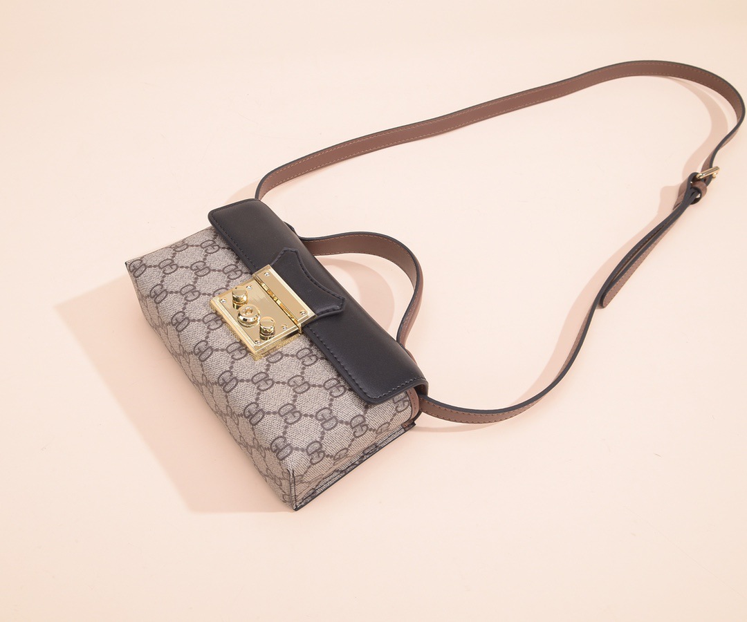 2021 Spring and Summer New Genuine Leather Printed Small Square Bag Vintage Lock Flip Shoulder Crossbody Handbag Fashion