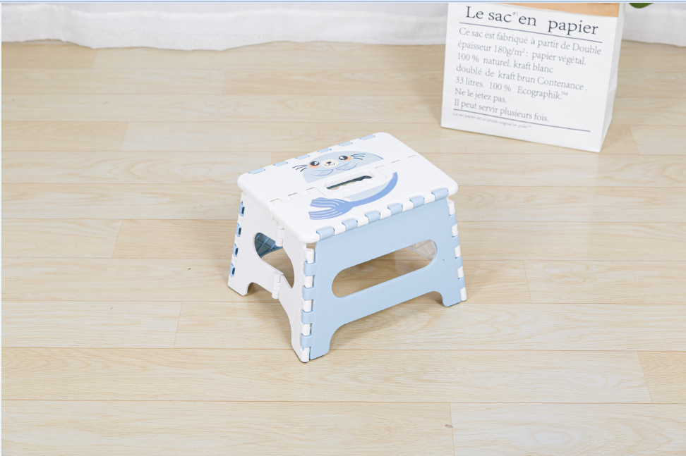 Medium Size 22cm Sitting Height Colorful Folding Stool Stool Surface Comes with Patent Safety Lock