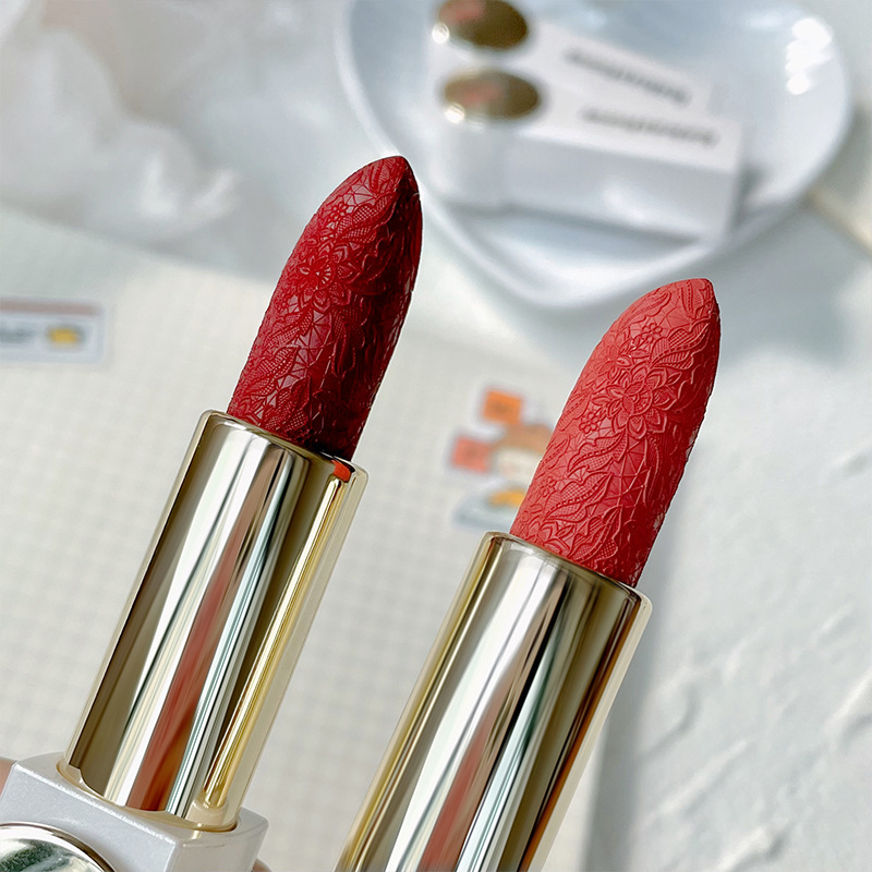 Kakashow Satin Matte Lipstick Matte Velvet Moisturizing No Stain on Cup Soft Mist Lock Color Lipstick Carved Lipstick