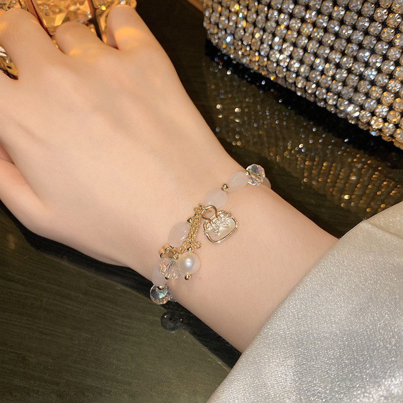 Strawberry Quartz Pearl Personality Lock Pendant Bracelet Female Light Luxury and Simplicity Bracelet