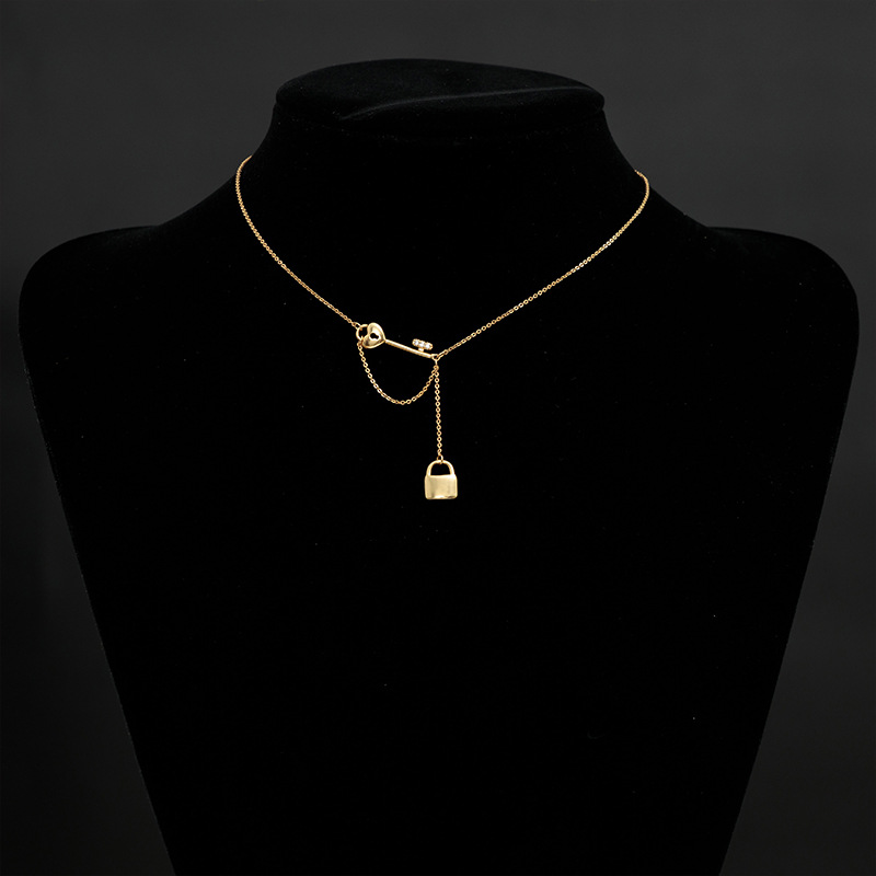 Jaeeyin Design Sense Small Lock Pendant Necklace Clavicle Chain Female Korean Dongdaemun Cold Ornament Customization