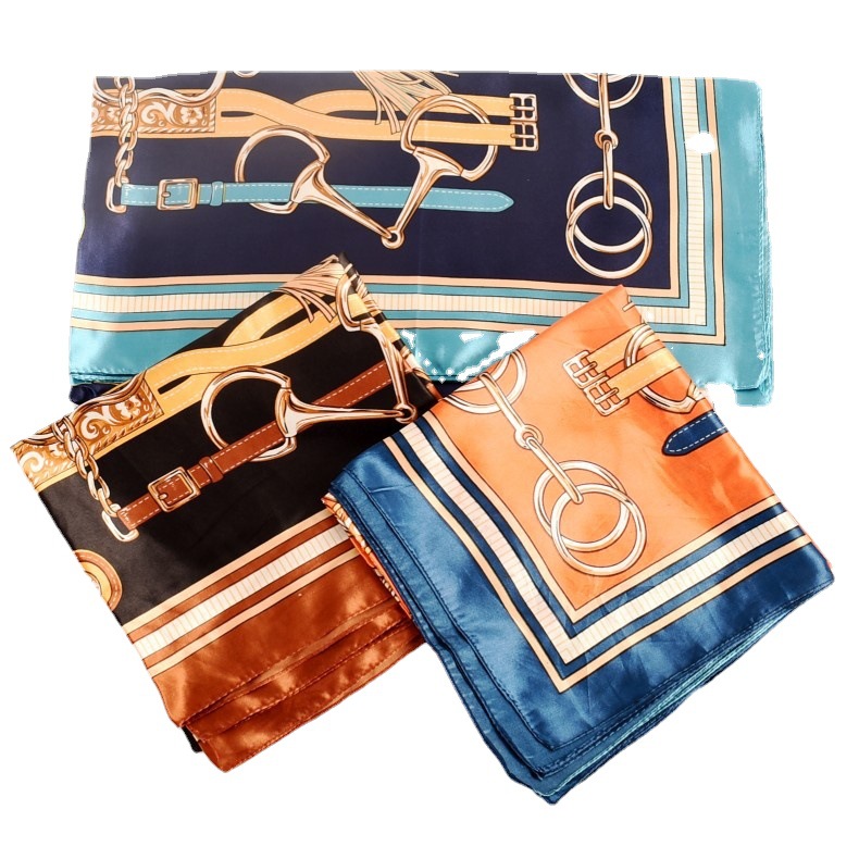90 Large Kerchief Korean Fashion Women&#039;s Autumn and Winter New Chain Lock Square Scarf Scarf Shawl Wholesale Spot