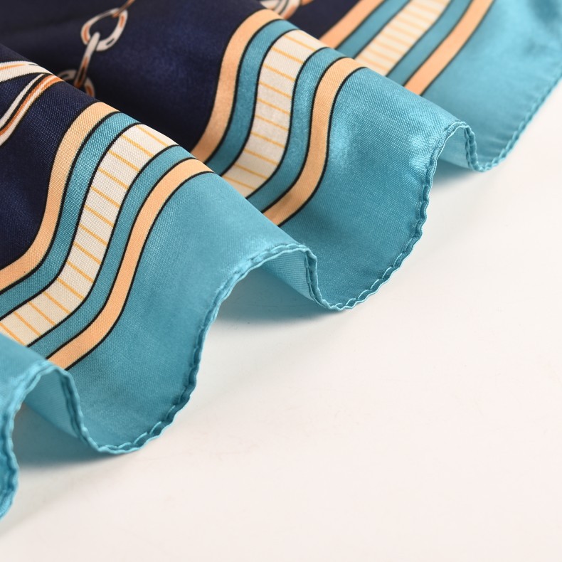 90 Large Kerchief Korean Fashion Women&#039;s Autumn and Winter New Chain Lock Square Scarf Scarf Shawl Wholesale Spot