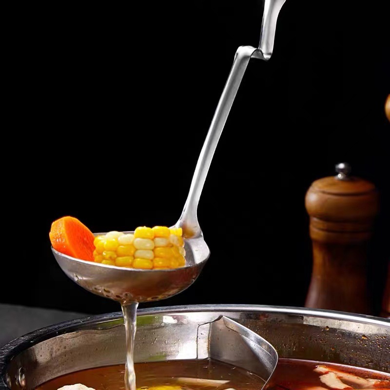 Stainless Steel Wall Hanging Grease Strainer Soup Ladle Perforated Ladle Thickened Hot Pot Ladle Oil Filter Oil Soup Separation Spoon Kitchen Tools Suit