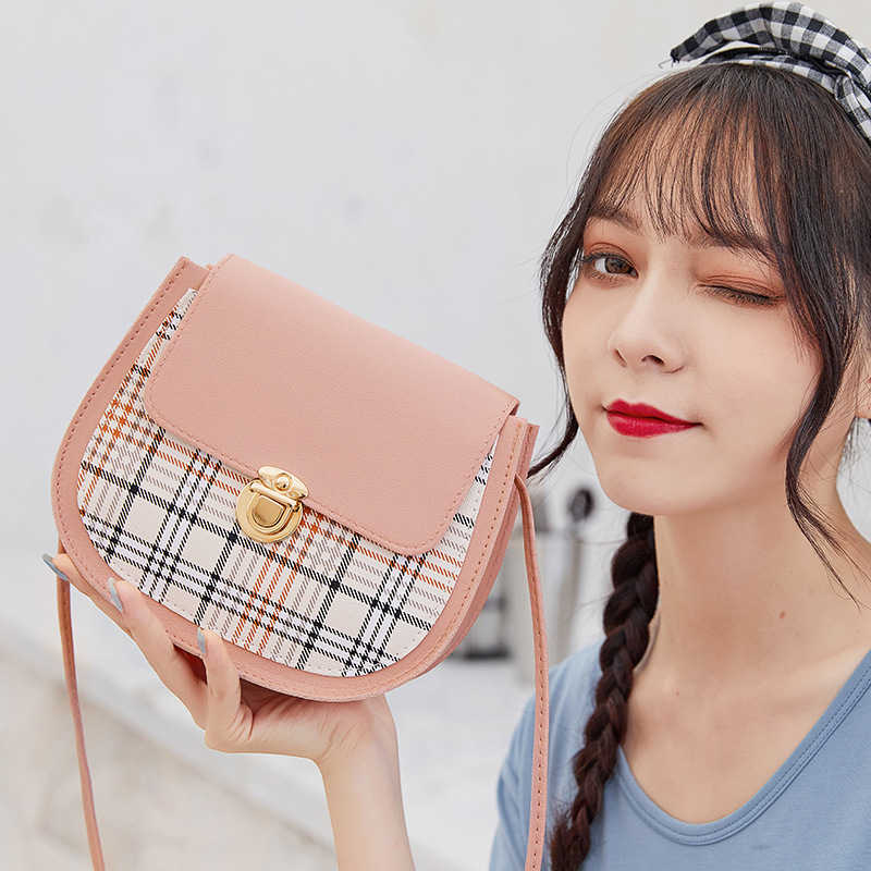 Cross-Border Women&#039;s Plaid Contrast Color Semi-Round Square Bag Wholesale 2021 Summer New Personalized Bag Cover Lock Mobile Phone Bag