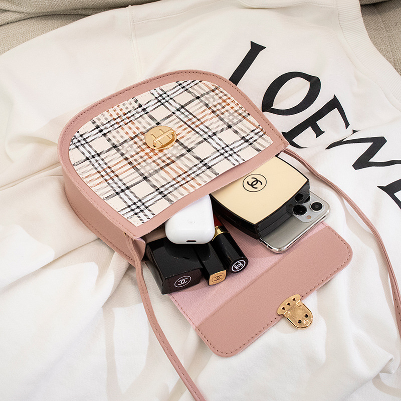 Cross-Border Women&#039;s Plaid Contrast Color Semi-Round Square Bag Wholesale 2021 Summer New Personalized Bag Cover Lock Mobile Phone Bag