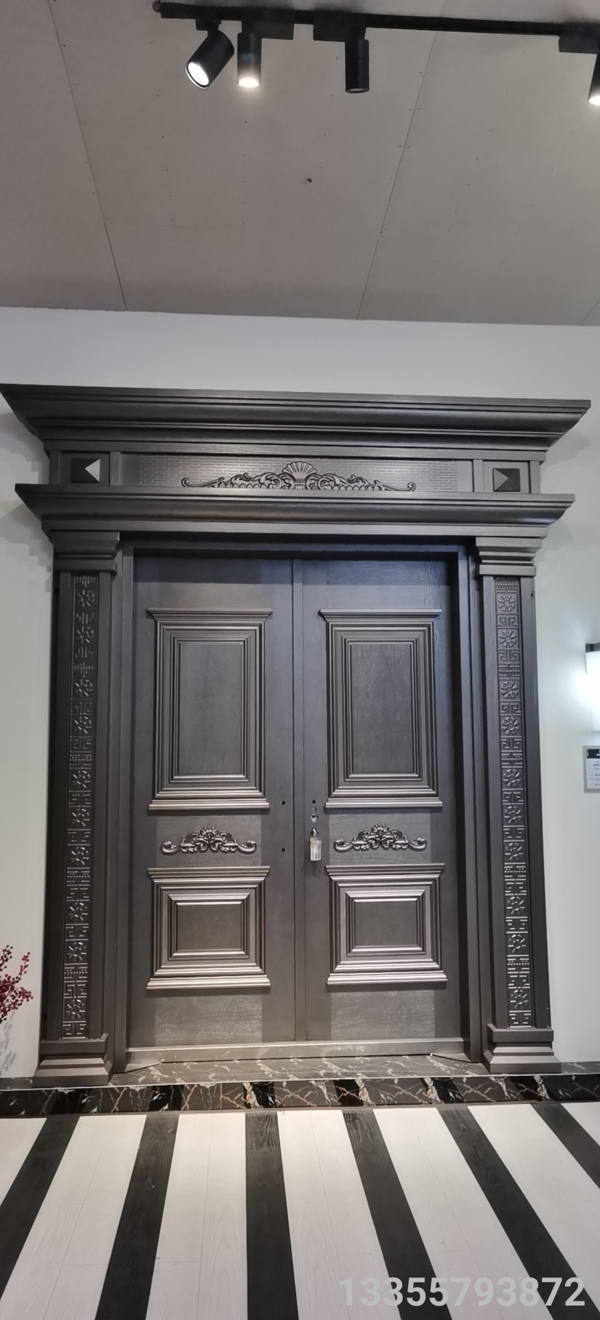 Class A Anti-Theft Door Household Entrance Door Smart Fingerprint Lock Door Steel Safety Door