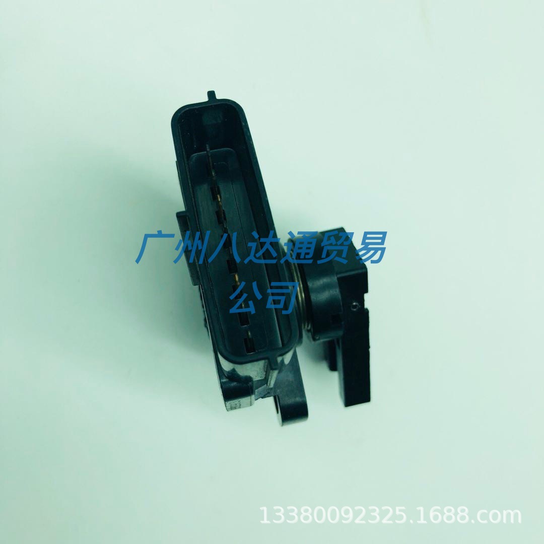 Mr578861 Mitsubishi Outlander Right Door Pull Lock Sensor Accelerator Pedal Position Sensor