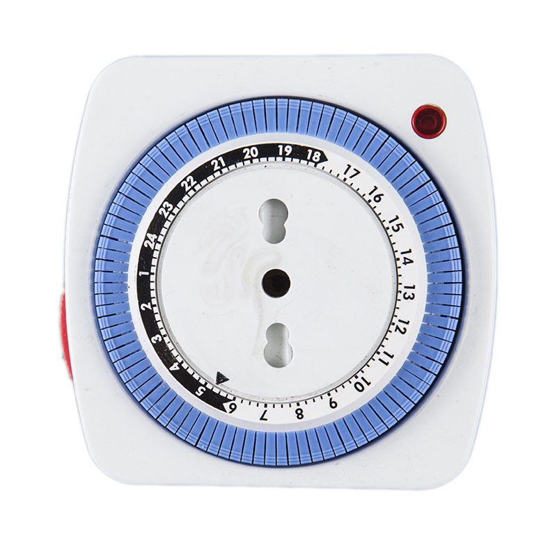 Italian Mechanical Timer Socket Mobile Phone Automatic Power off Household Smart Timer Switch Socket
