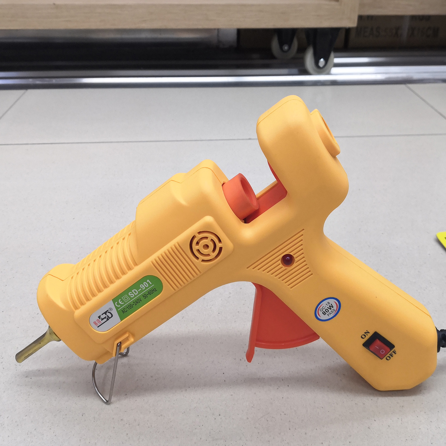 Side 80W yellow with switch big glue gun removable copper mouth no leakage no glue manufacturers direct sales