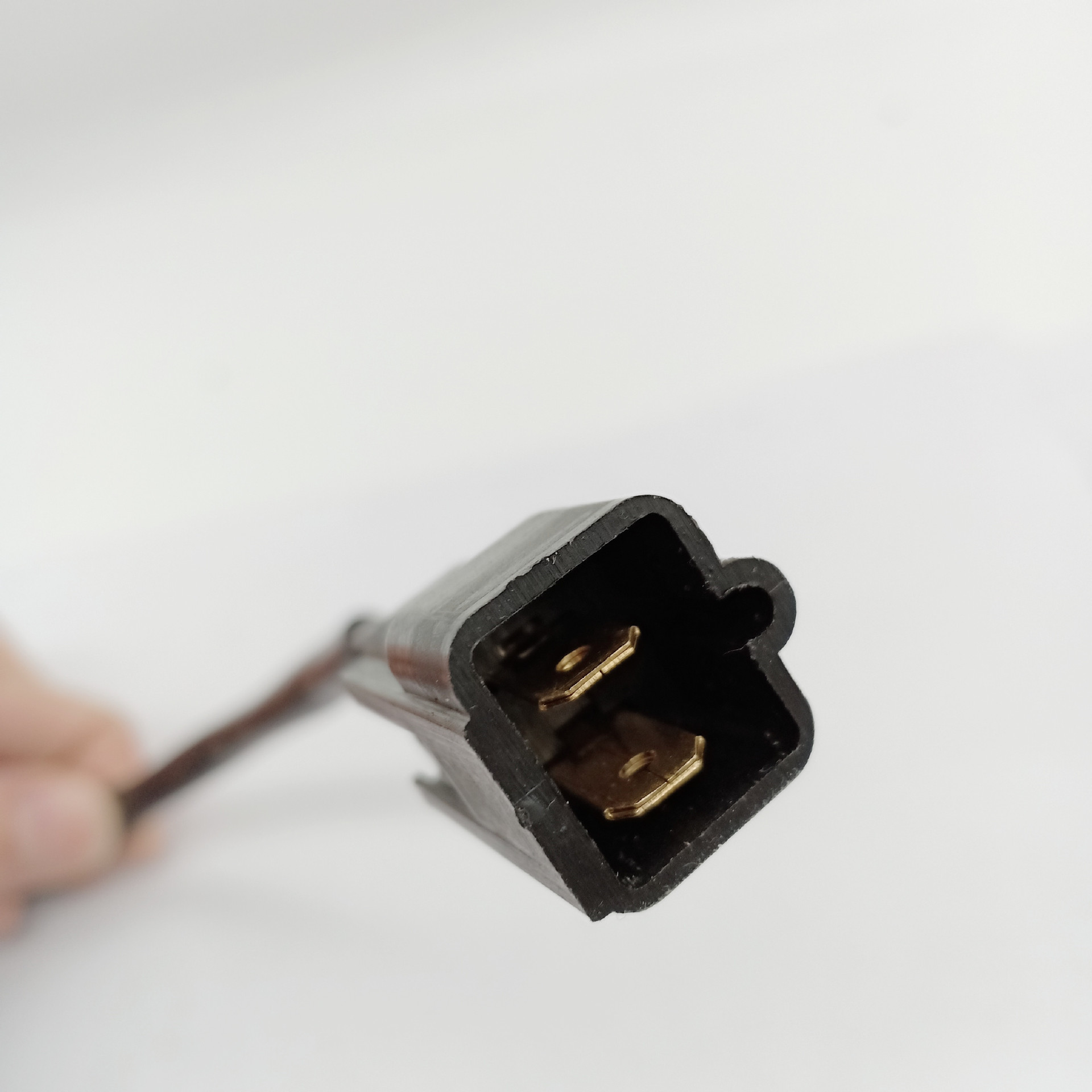 Applicable to Polaris Car Water Temperature Sensor Cooling Radiator Thermo Sensitive Switch Sensor 4010161