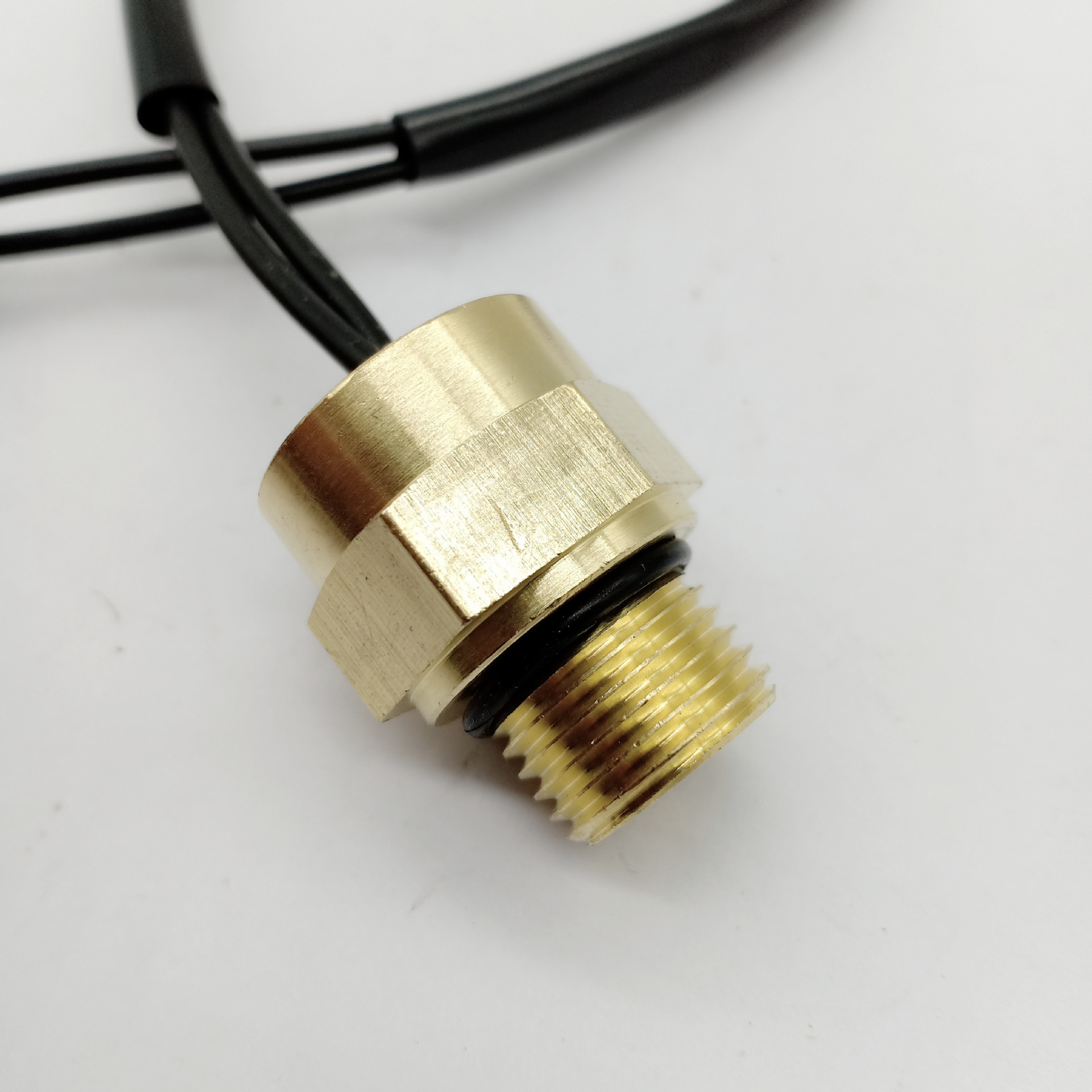 Applicable to Polaris Car Water Temperature Sensor Cooling Radiator Thermo Sensitive Switch Sensor 4010161